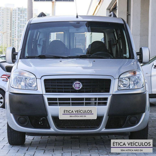 Fiat Doblo Essence 1.8 Flex 16v 5p