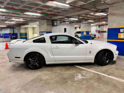 Imagen 7 de 13 de Ford Mustang Gt