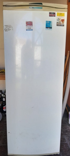 Heladera White Westinghouse Con Refrigerador 