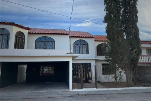 Casa En Hidalgo Del Parral Chihuahua Chi. Mm8011