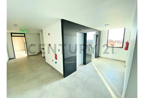 Se Arrienda Oficina Planta Libre De 115 M2 En Distrito Ul...