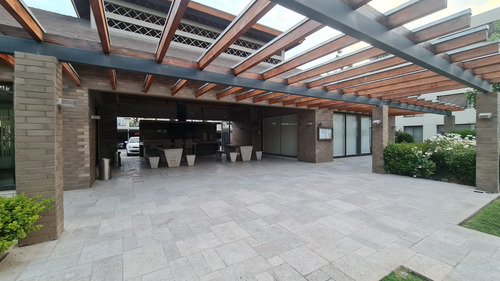 Con Patio , 2d,2b Est Y Bod - 125 M2 Totales