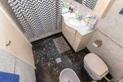 Venta Casa 6amb Cochera Hurlingham Permuta
