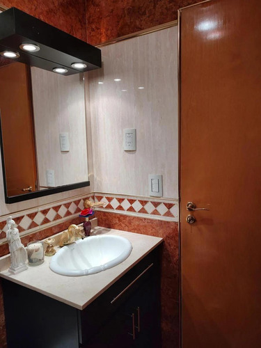Casa En Venta - 6 Dormitorios 6 Baños - Cocheras - 556mts2 - Villa Del Parque