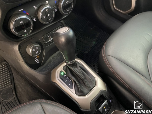 Imagem 9 de 13 de Jeep Renegade Longitude 2.0 4x4 2016 Diesel
