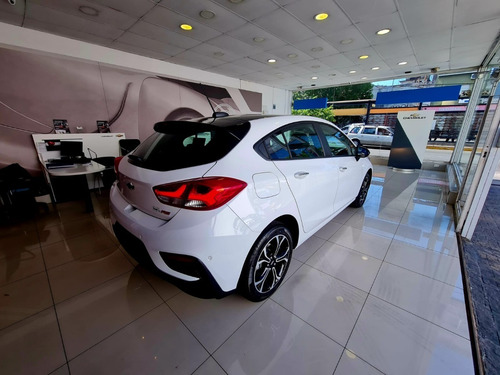 Imagen 17 de 23 de Nuevo Chevrolet Cruze 5 Rs 2023 Automatico 0km 1.4t Smar1