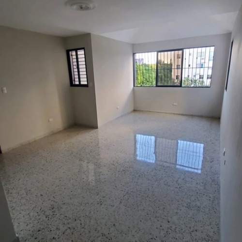 En Venta Apartamento En Reparto Universitario,  Santiago 