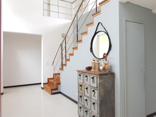 Imagen 17 de 30 de Casa En Venta 5 Ambientes Saint Matthew's