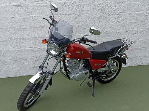 Suzuki Gn 125
