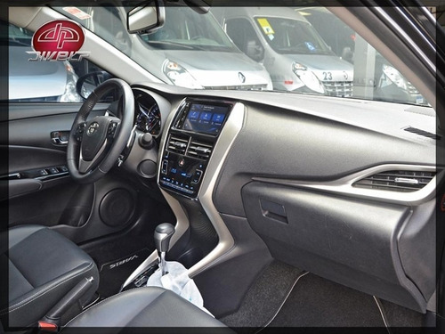 Toyota Yaris Sedã Xls 1.5 Automático Multidrive