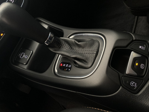 Jeep Compass 2.0 16V FLEX LONGITUDE AUTOMÁTICO