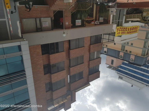 Imagen 1 de 18 de Vendo Comercial En Chico Norte Ii C.m 22-2851