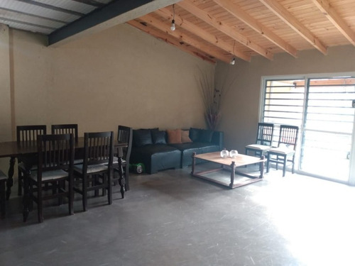 Imagen 8 de 14 de Casa En Venta En Villa Tesei