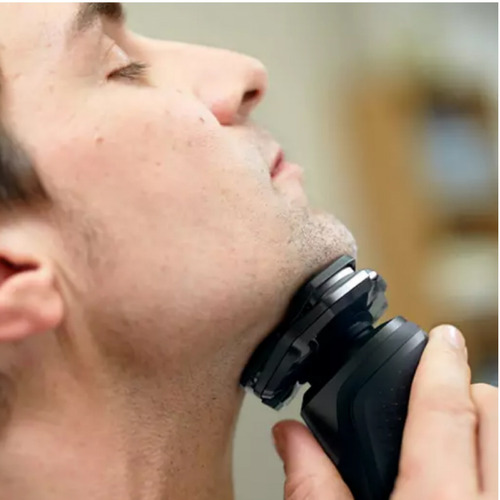 Imagen 6 de 8 de Afeitadora Philips Facial Series 5000 S5588 Negro Profundo