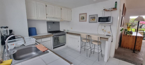 Casa En Venta En Fracc. Colinas De Santa Fe, En Xochitepec, Morelos