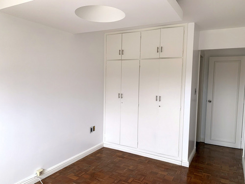 Imagen 7 de 14 de Venta - Permuta Penthouse Parque Battle, 2dormitorio, 2 Baños Con Garage Y Parrillero De Uso Exclusivo