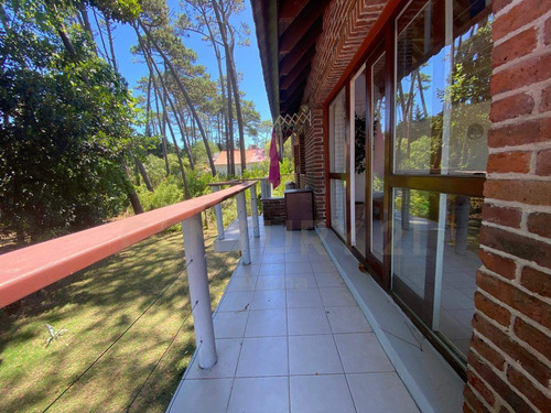 Alquiler Casa En 3 Plantas, 3 Dormitorios, 4 Baños, Play Room En San Rafael