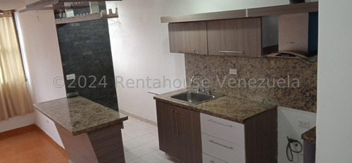 Renta House Vip Group Apartamentos En Venta En Barquisimeto Lara Zona Oeste Ubicado En Planta Baja.