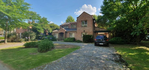 Imagen 2 de 14 de Chalet En Venta En Campos De Alvarez