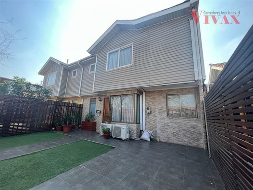 Imagen 24 de 25 de Casa En Venta De 4 Dorm. Con Piscina En Lampa Valle Grande