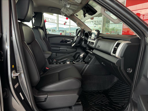 Mitsubishi Triton 2.4 BITURBO DIESEL CD HPE 4X4 AUTOMÁTICO