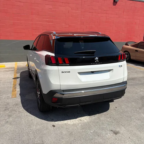 Peugeot 3008 1.6T Allure Pack At