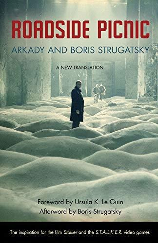 Roadside Picnic, De Arkady Strugatsky. Editorial Chicago Review Press, Tapa Blanda En Inglés