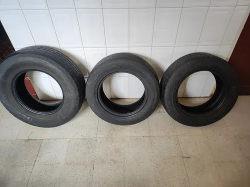 Cauchos 255/70 R16 Y 235/60 R16 (Usado)