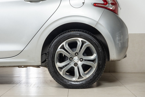 Peugeot 208 Feline 1.6 Pack Cuir Taraborelli San Miguel