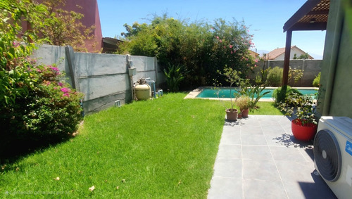 Condominio Privado Con Piscina Y Excelente Conectividad