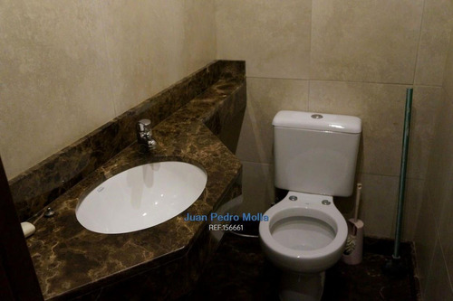 Venta De Local En Buceo, Montevideo