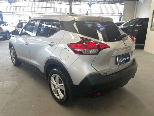 Imagem 4 de 7 de Nissan Kicks S 1.6 Prata 2020