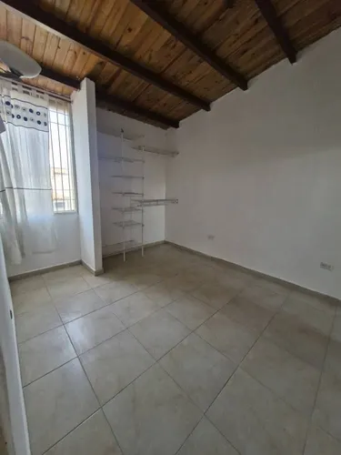 Town House En Venta.