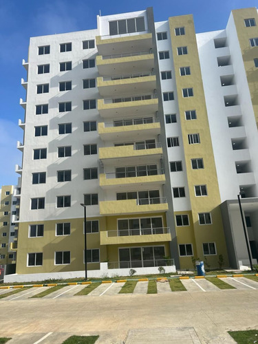 Amplio Apartamento En Renta Ubicado En Residencial Colina De