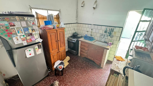 Casa En Venta De 3 Ambientes En Lanus Este