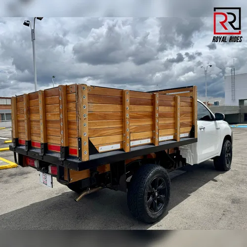 Toyota Hilux 2.7l ESTACAS