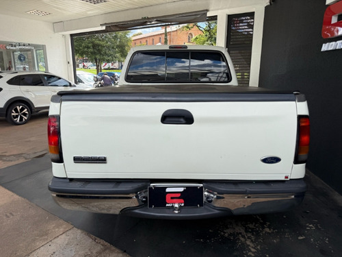Ford F-250 XLT 4x2 3.9 (Cab Dupla)