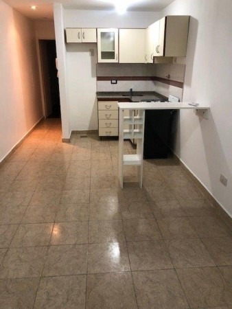 Imagen 5 de 11 de 2 Ambientes En Excelente Ubicacion