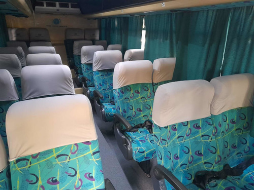 Imagen 6 de 12 de Iveco Dayli Minibus 70c16