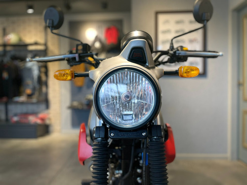 Imagen 9 de 25 de Royal Enfield Himalayan Scram 411 0km