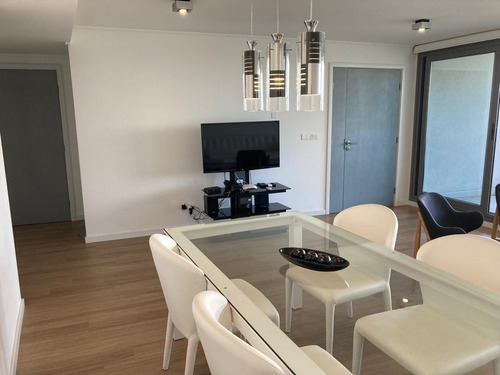 Imagen 4 de 13 de Excelente Apartamento, Generosas Vistas, Muy Buen Emplazamiento