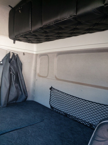 Vw 25.420 6x2 4 Eixo