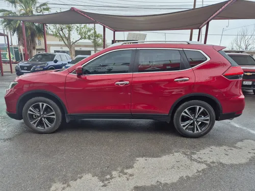 Nissan X-Trail 2.5 Advance 3 Row Cvt