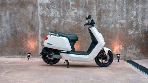 Imagen 1 de 14 de Scooter Electrico Nuuv N Sport - No Super Socco No Sunra