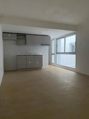 Venta Apartamento Dos Dormitorios Con Patio En Palermo