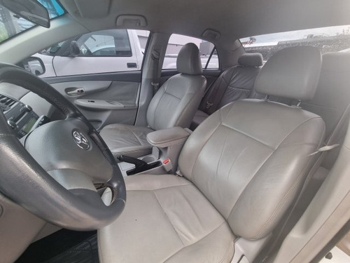 Toyota Corolla 1.8 XLI 16V FLEX 4P AUTOMÁTICO