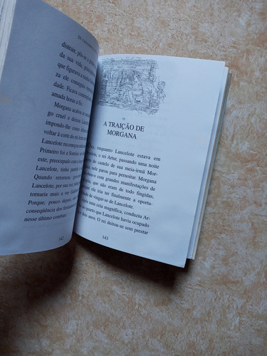 Livro - Contos E Lendas Dos Cavaleiros Da Távola Redonda (Usado)