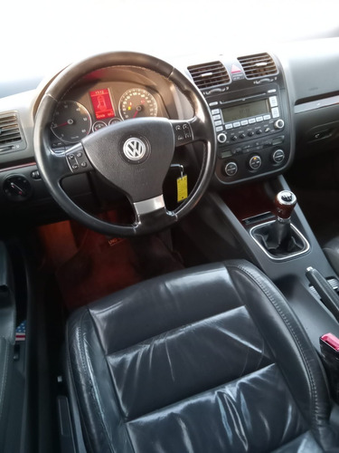 Imagen 6 de 9 de Volkswagen Vento 1.9 Td Luxury