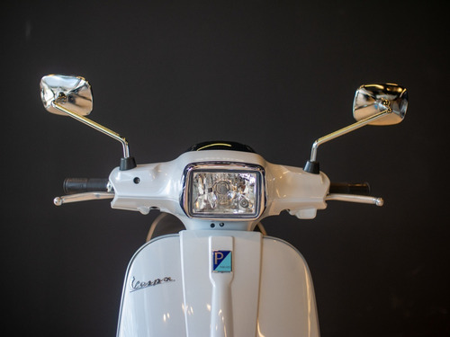 Imagen 13 de 15 de Scooter Vespa Sxl 150 Blanca 0km Financiación Reserva Hoy