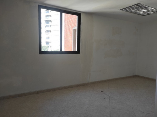 Imagen 7 de 9 de Oficina Alquiler 77m2 2o/1b/0p Los Dos Caminos